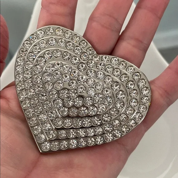 Silver Heart Crystal Belt Buckle - Picture 4 of 6
